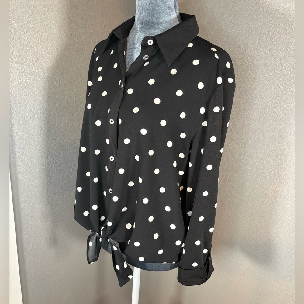 Nygard Polka Dot Button Down Knotted Front Blouse Size L Black White